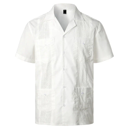 Beyaz kısa kollu guayabera gömlek, CARIBBEAN® erkek plaj için ideal bir seçim