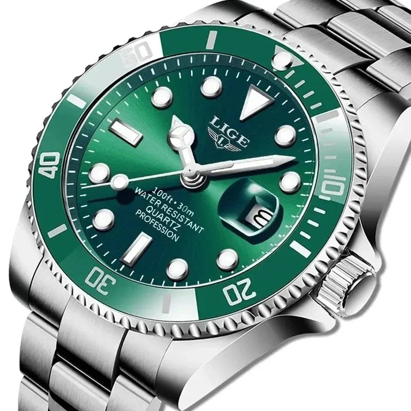 Aura di Maestosità stainless steel wristwatch with green dial and rotating bezel