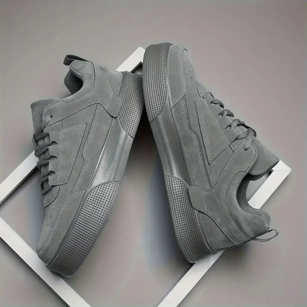 Remis erkek sneakers in gray suede with matching soles and laces