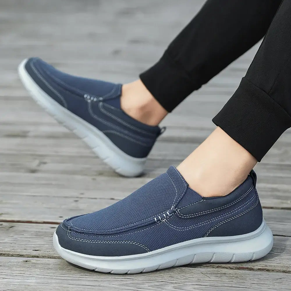 Navy mavi muriel erkek günlük ayakkabı, beyaz kauçuk tabanlı slip-on sneaker