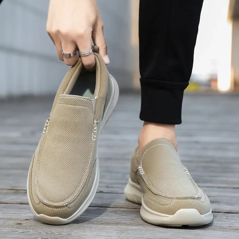 Lacervo bej slip-on kanvas loaferlar, Muriel erkek günlük ayakkabı seçeneği