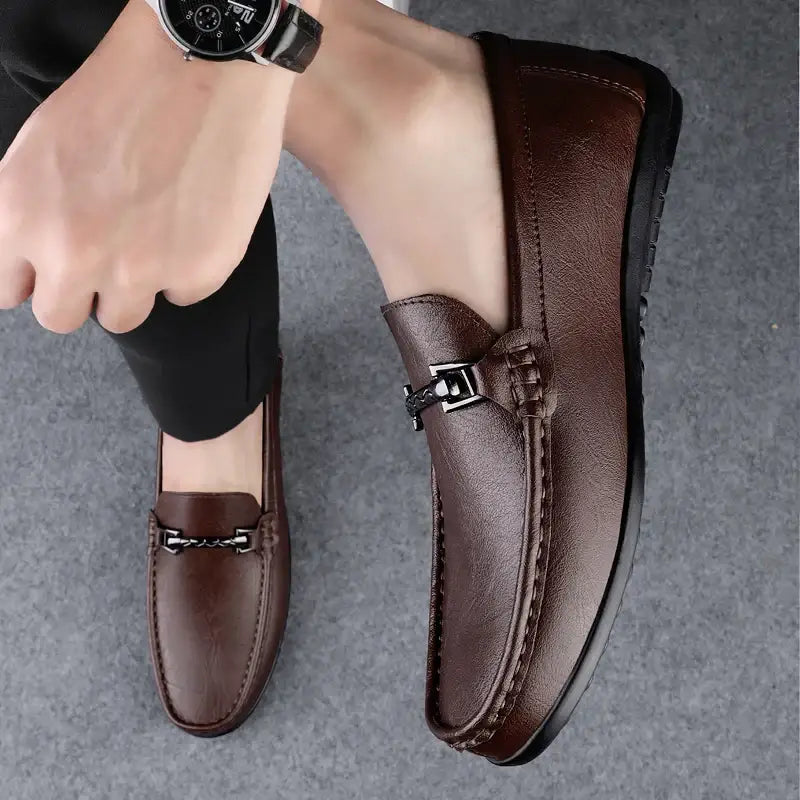 Brown leather Lamberti naro erkek loafer with metal buckle and moccasin stitching