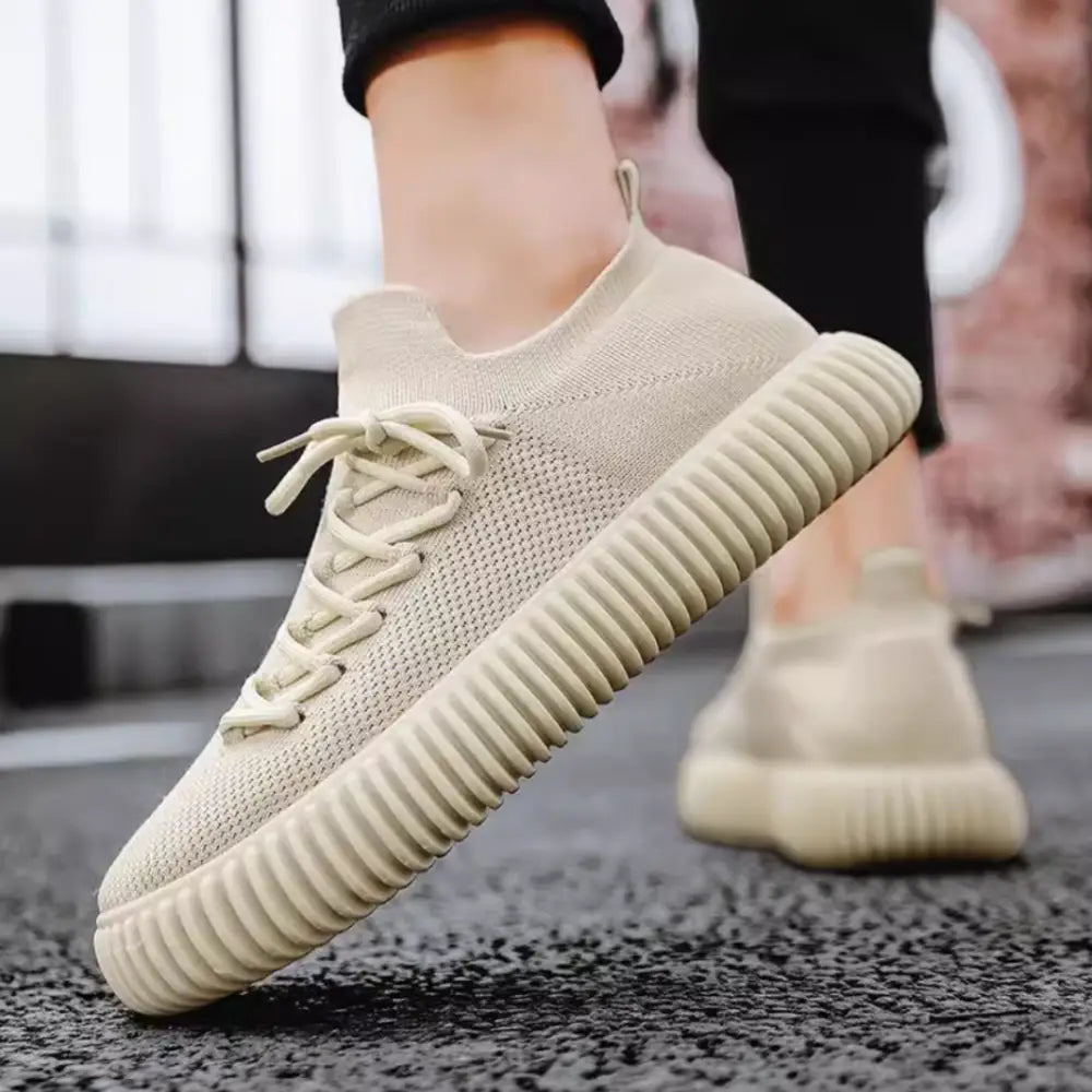 Bej örgü atletik sneaker, ribbed kauçuk taban ile Lazzarino’da torian günlük ayakkabı