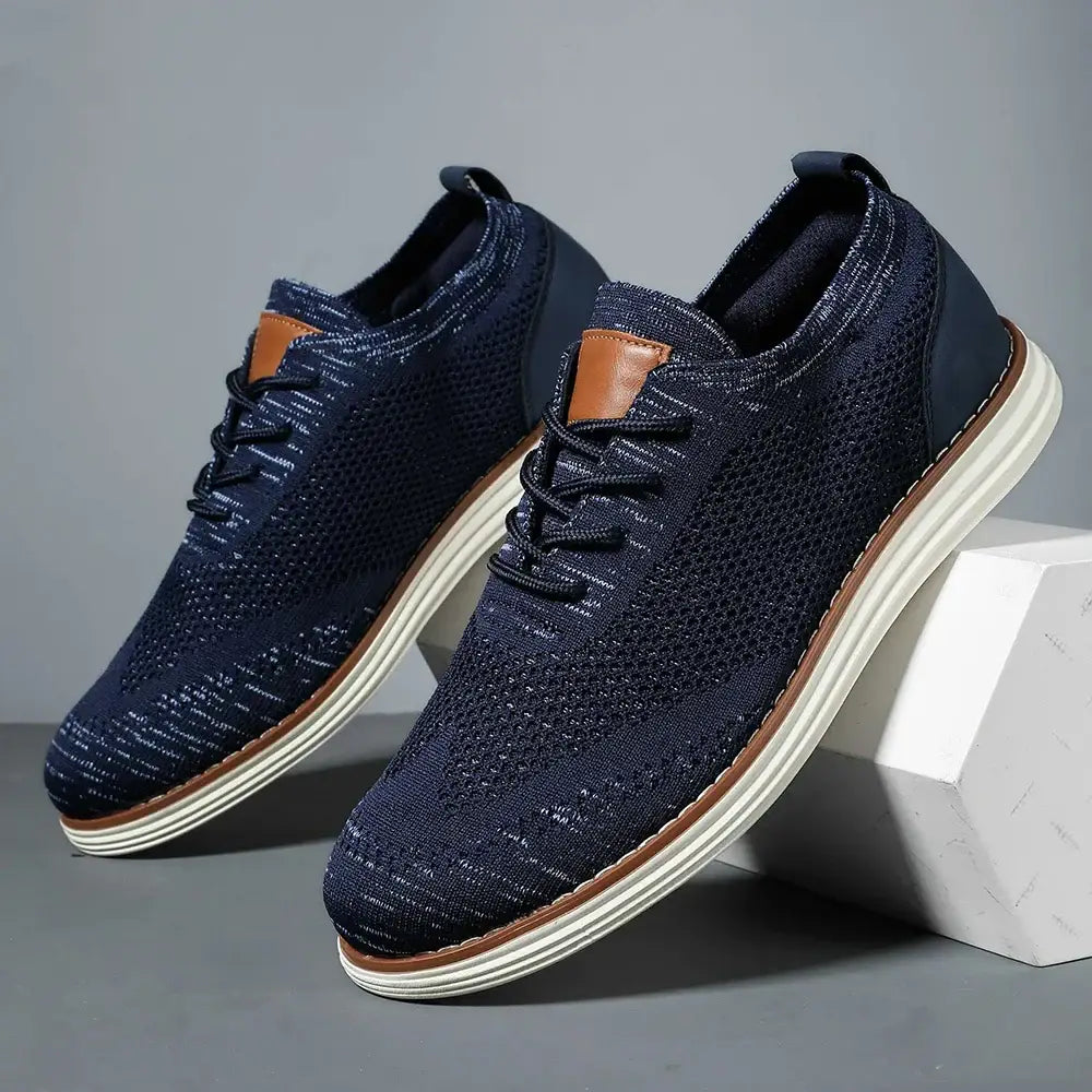 Navy mavi örme sneakers, Tervin günlük ayakkabı olarak şık deri detaylarla