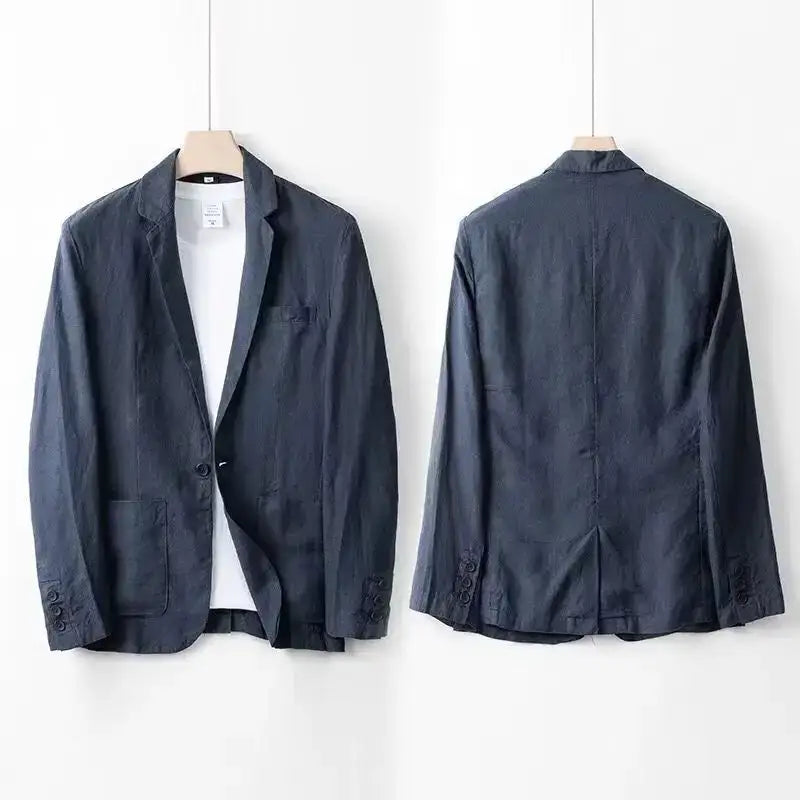 Ön ve arka görünümleri gösterilen çentikli yakalı lacivert blazer.